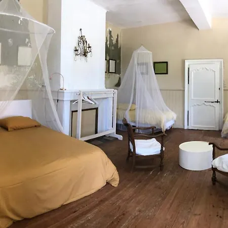 Hébergement de vacances la Chartreuse maison d artistes