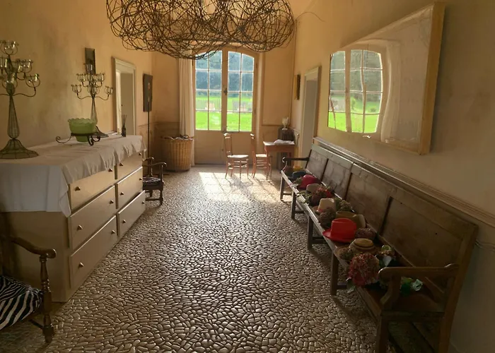 بيت للعطل La Chartreuse Et Son Orangerie